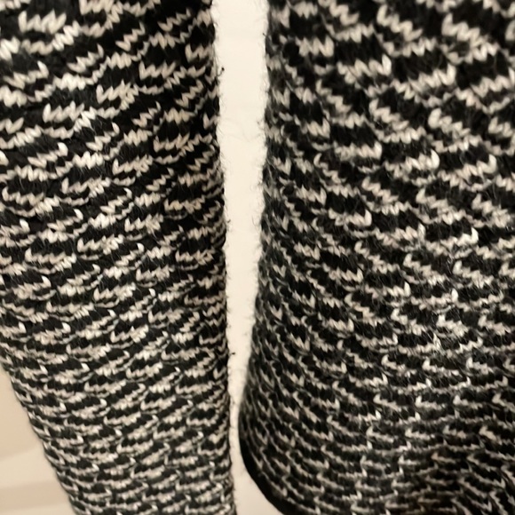 Ann Taylor XSP Black & White Blazer - Picture 7 of 7